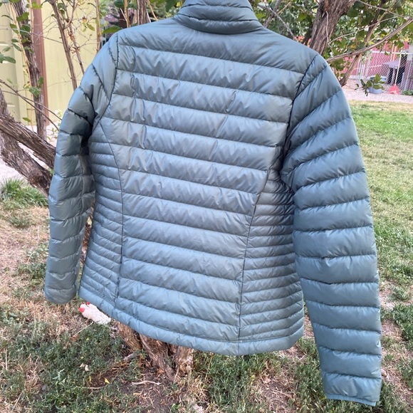 Patagonia Down Sweater, Regen Green - Picture 3 of 7